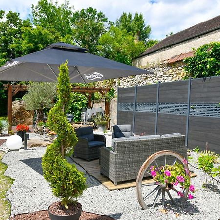 Enjoy Garden Hotel Vierzon Bagian luar foto