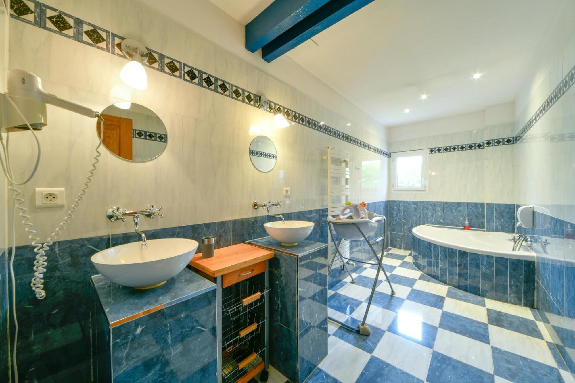 Enjoy Garden Hotel Vierzon Ruang foto