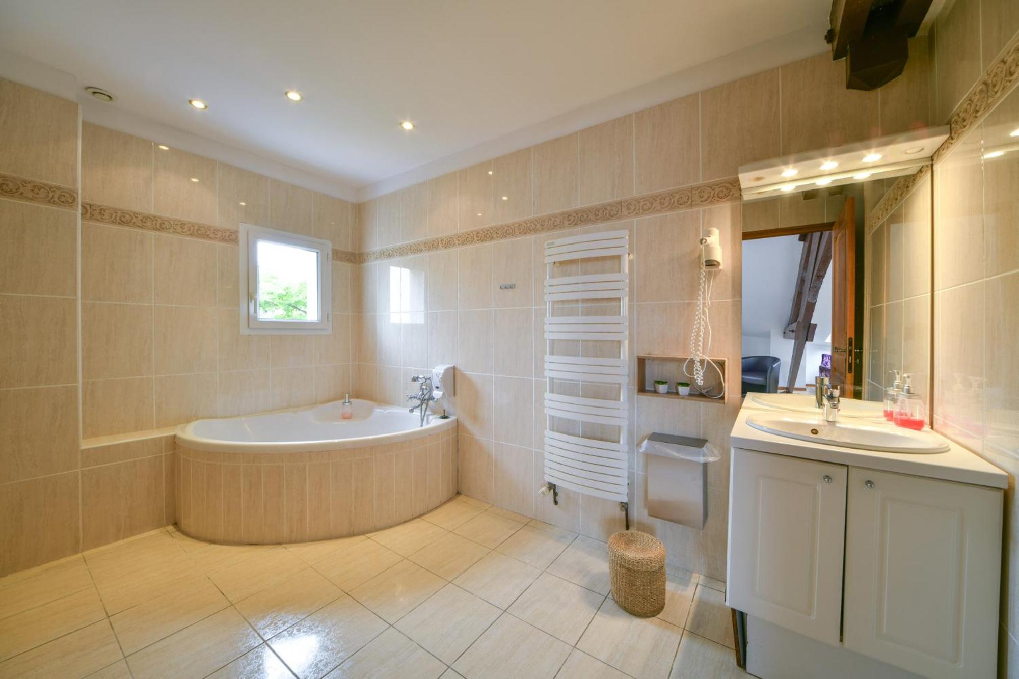 Enjoy Garden Hotel Vierzon Ruang foto