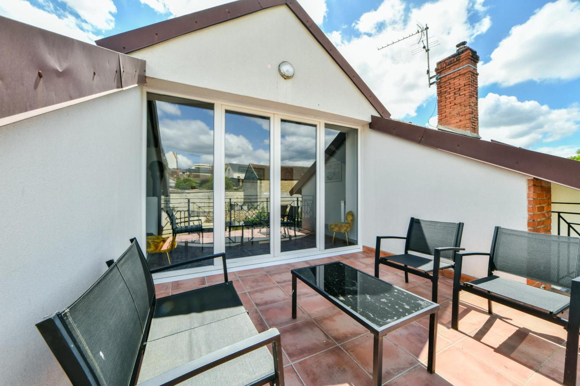 Enjoy Garden Hotel Vierzon Bagian luar foto